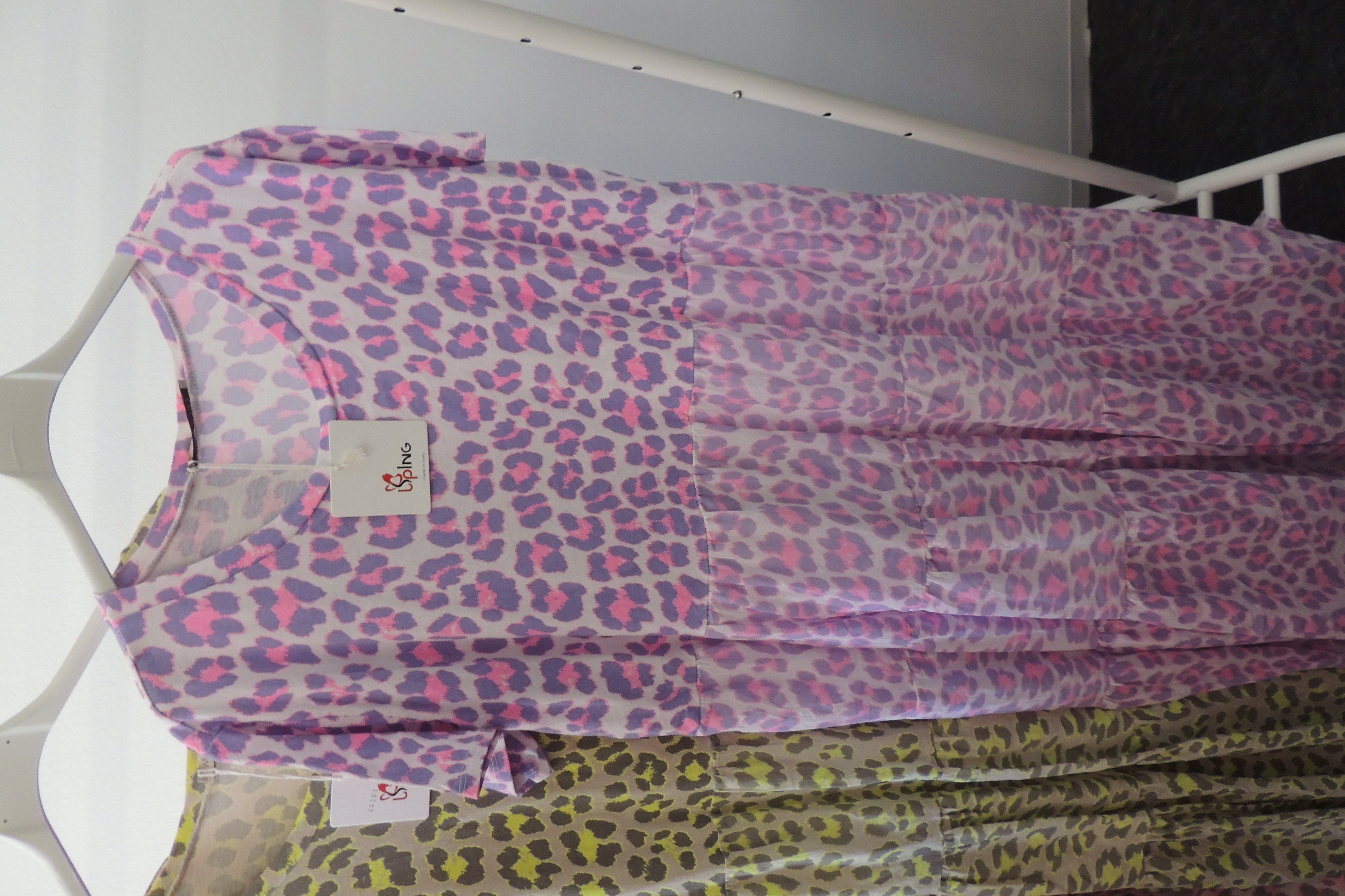 Kleid Sommerkleid Hängerchen Shirt Tunika Leo Unterrock Made in Italy44,46,kl48