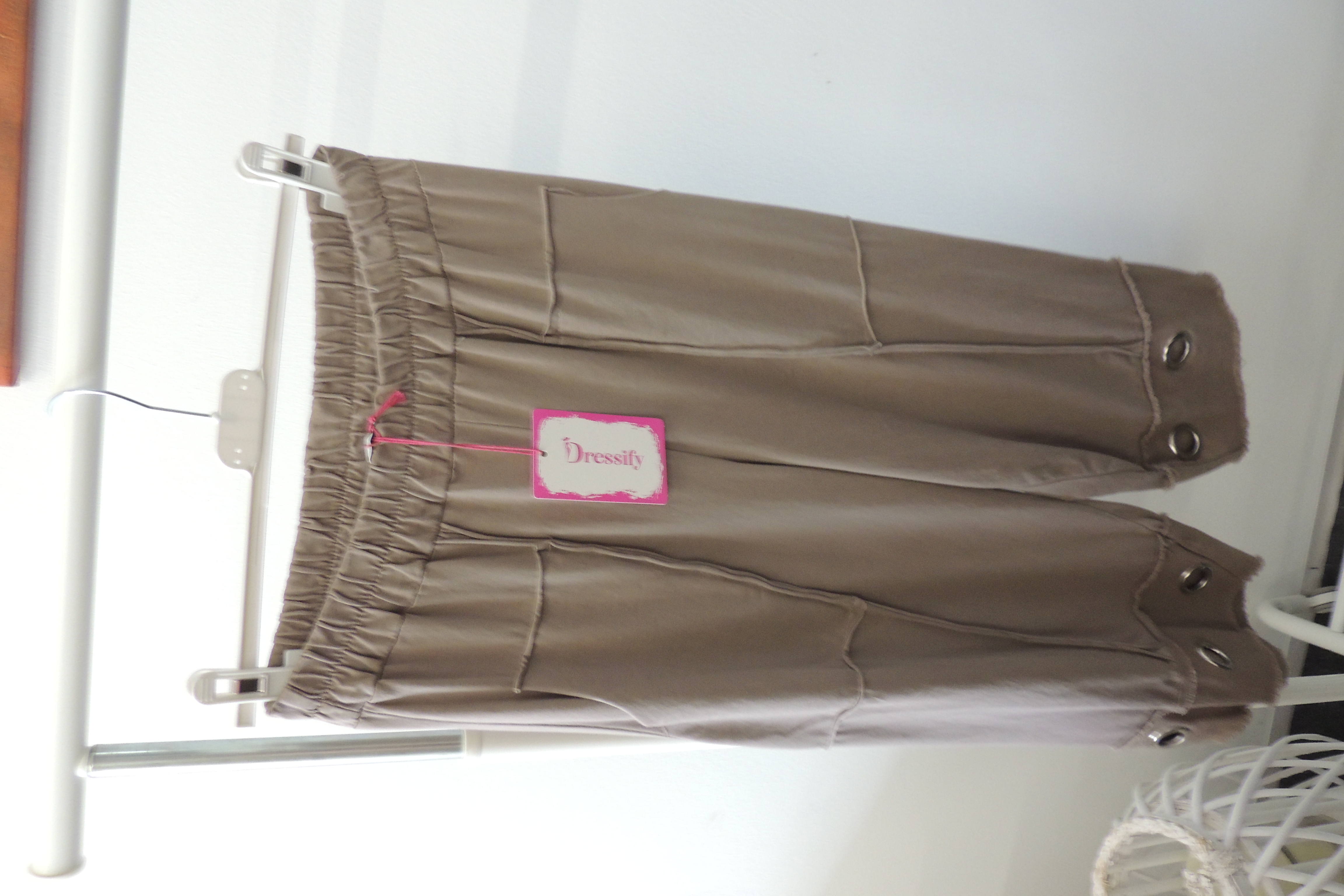 Hose Jogpant Öse Capri 3/4 Made Italy Gr. 38,40,42,kl44