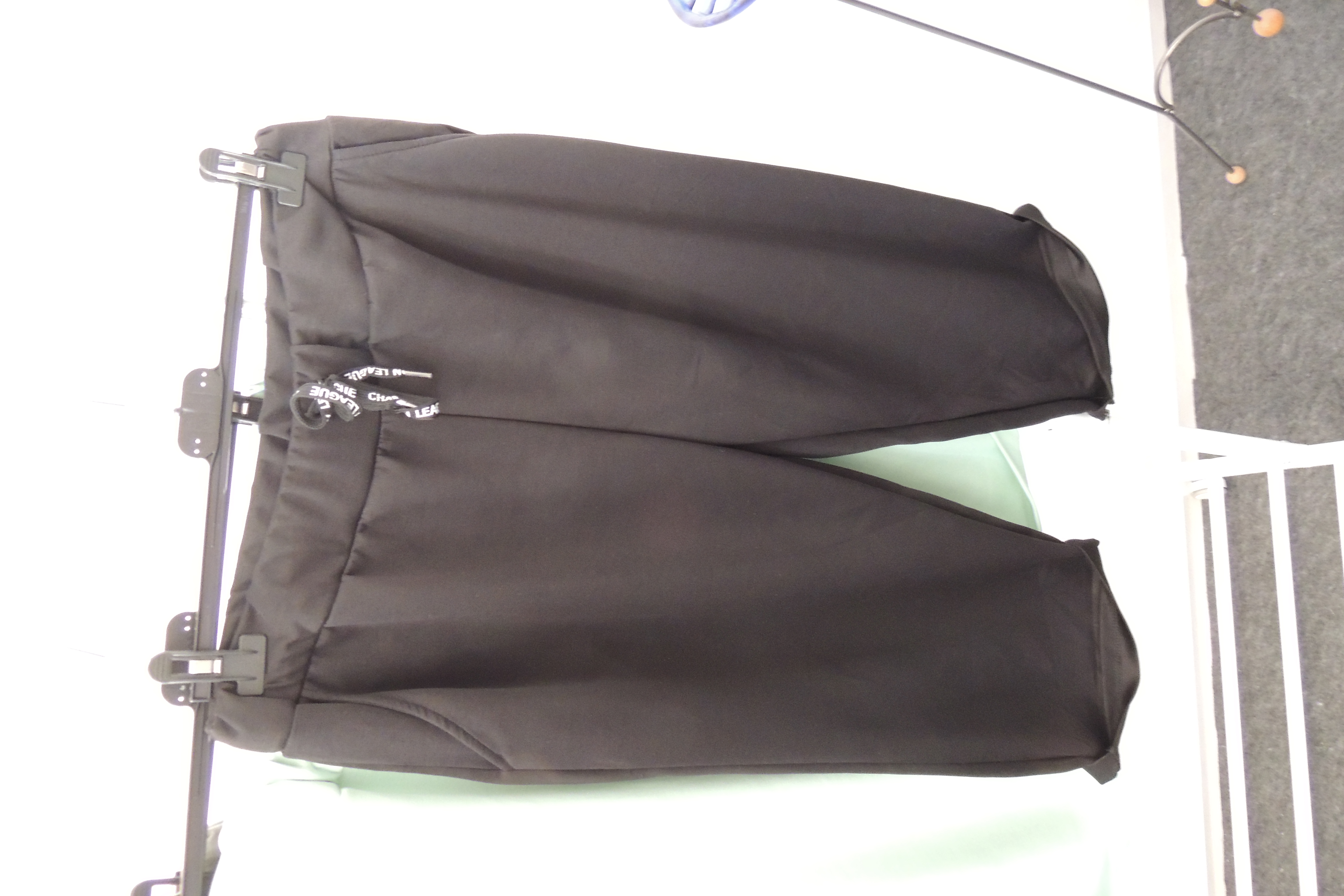Hose Jogpant Butterstoff Softtouch Capri 3/4 Made Italy Gr. 46,48,50