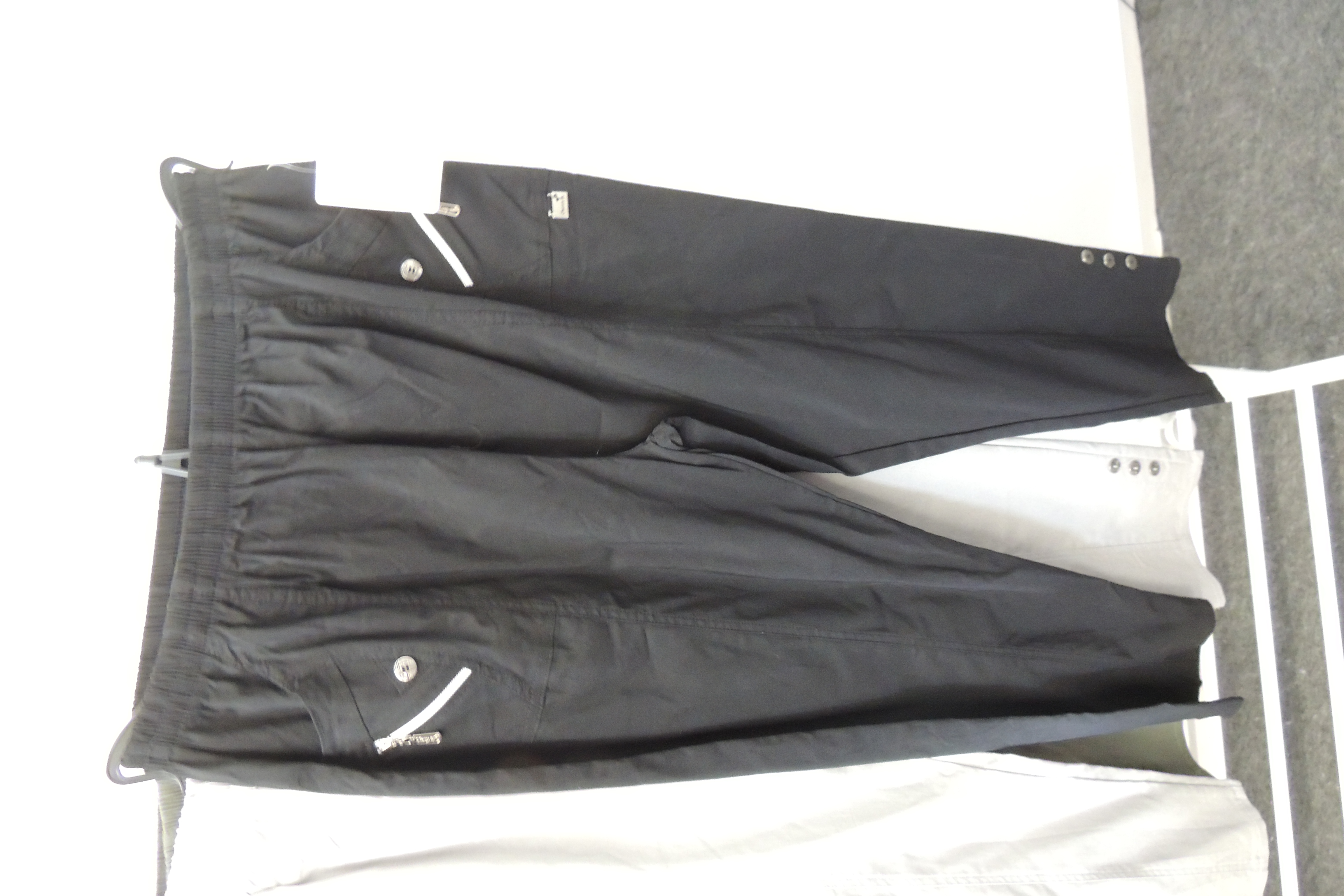 Hose Jogpant Schlupfhose Uni Knopfleiste Reißverschluß Made Italy Gr. 44,46,48