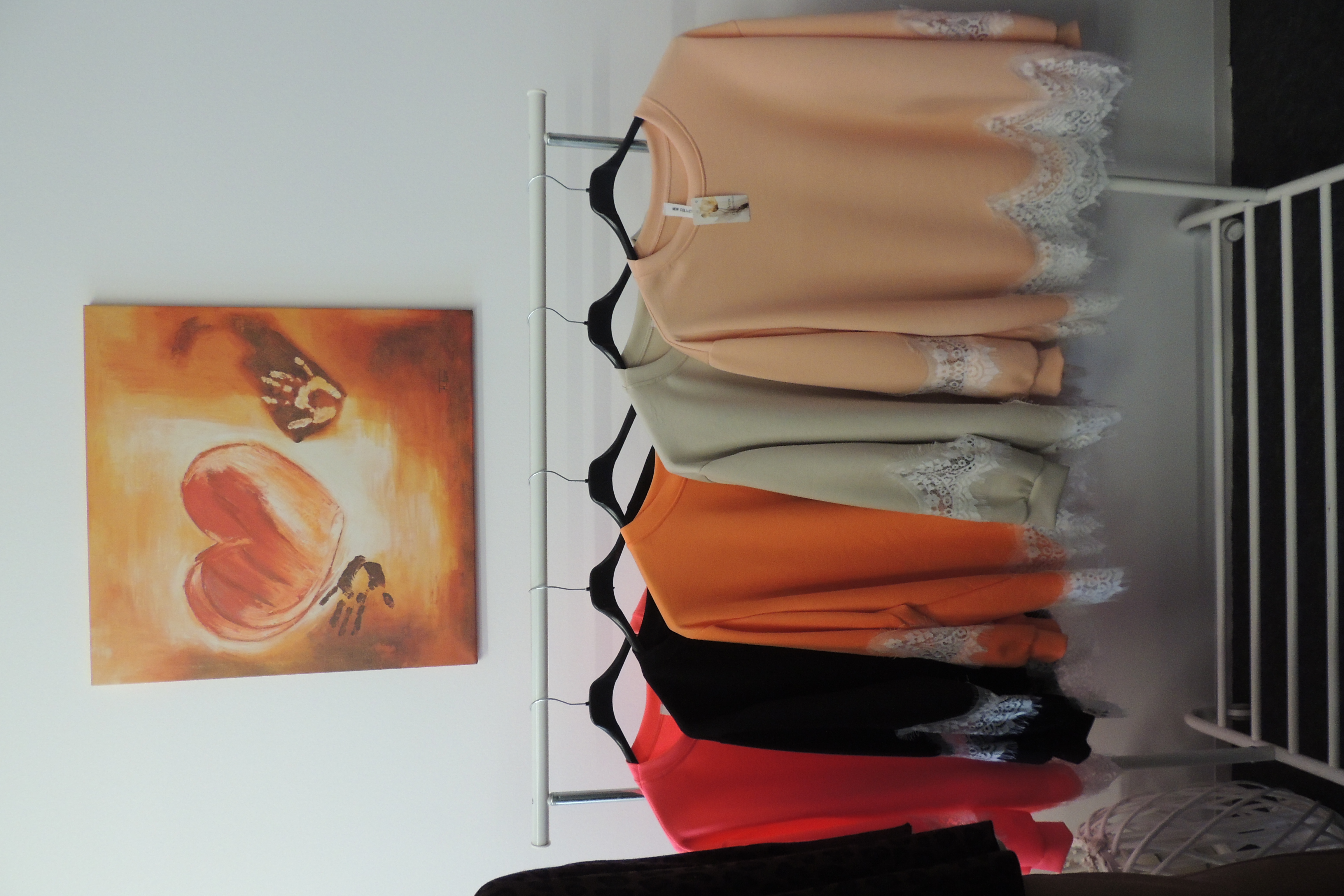 Shirt Tunika Hängerchen Butterstoff Softtouch Spitze Made in Italy