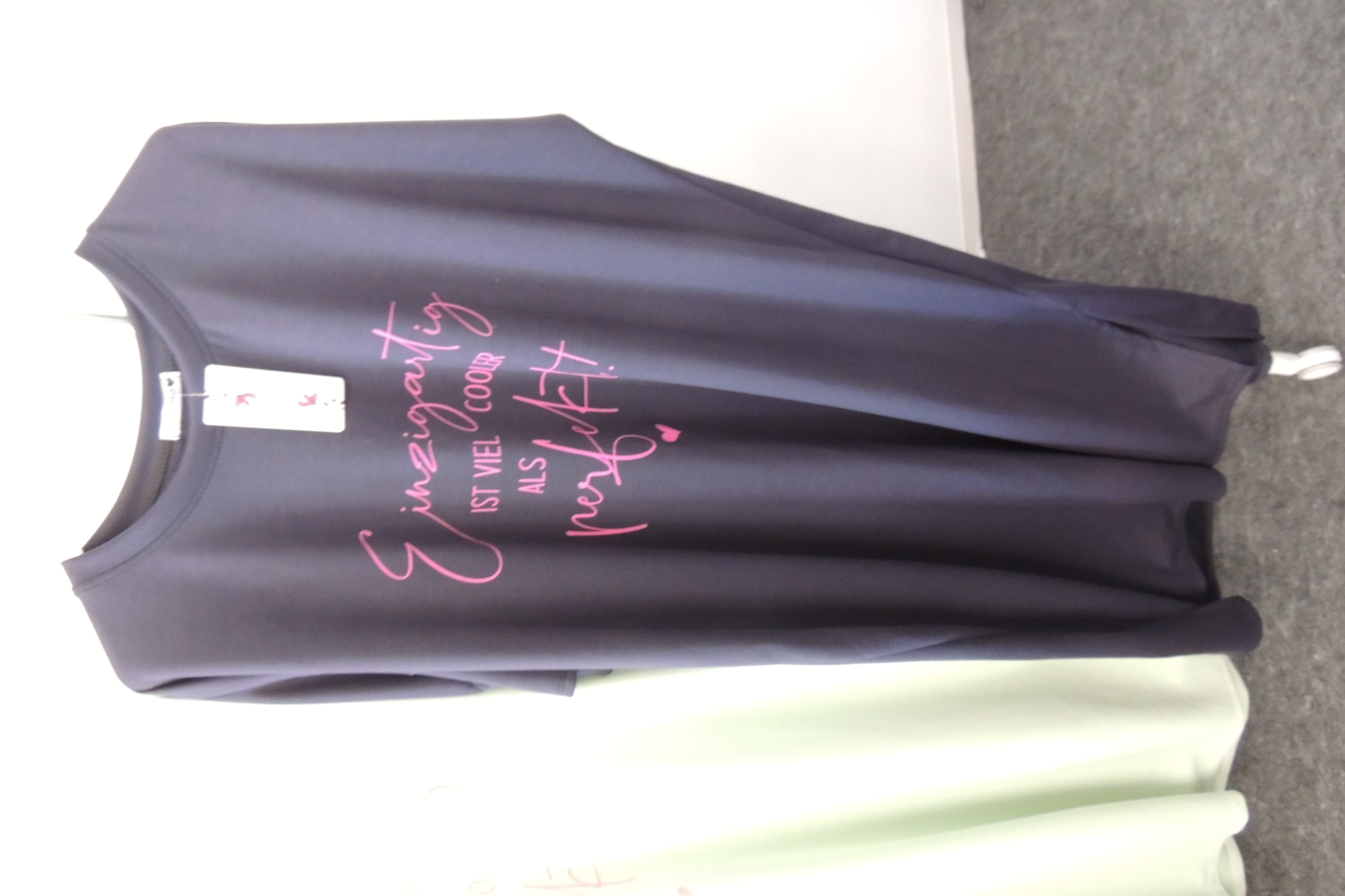 Kleid Sommerkleid Hängerchen Shirt Softtouc Einzigartig Made in Italy 46,48,kl50