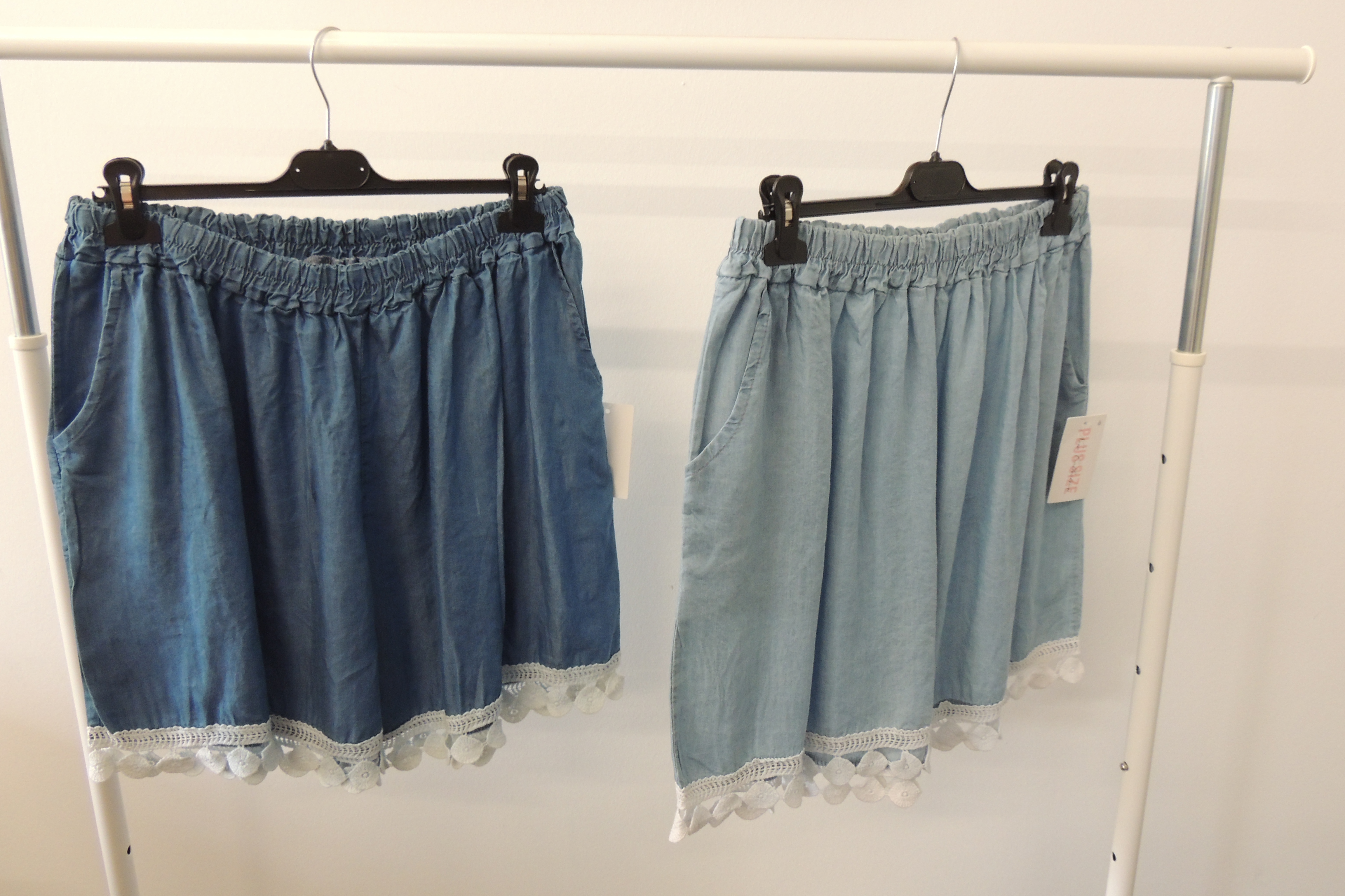 Hose Jogpant kurz Shorts Uni Jeansoptik Bordüre Made in Italy Gr. 44,46,48