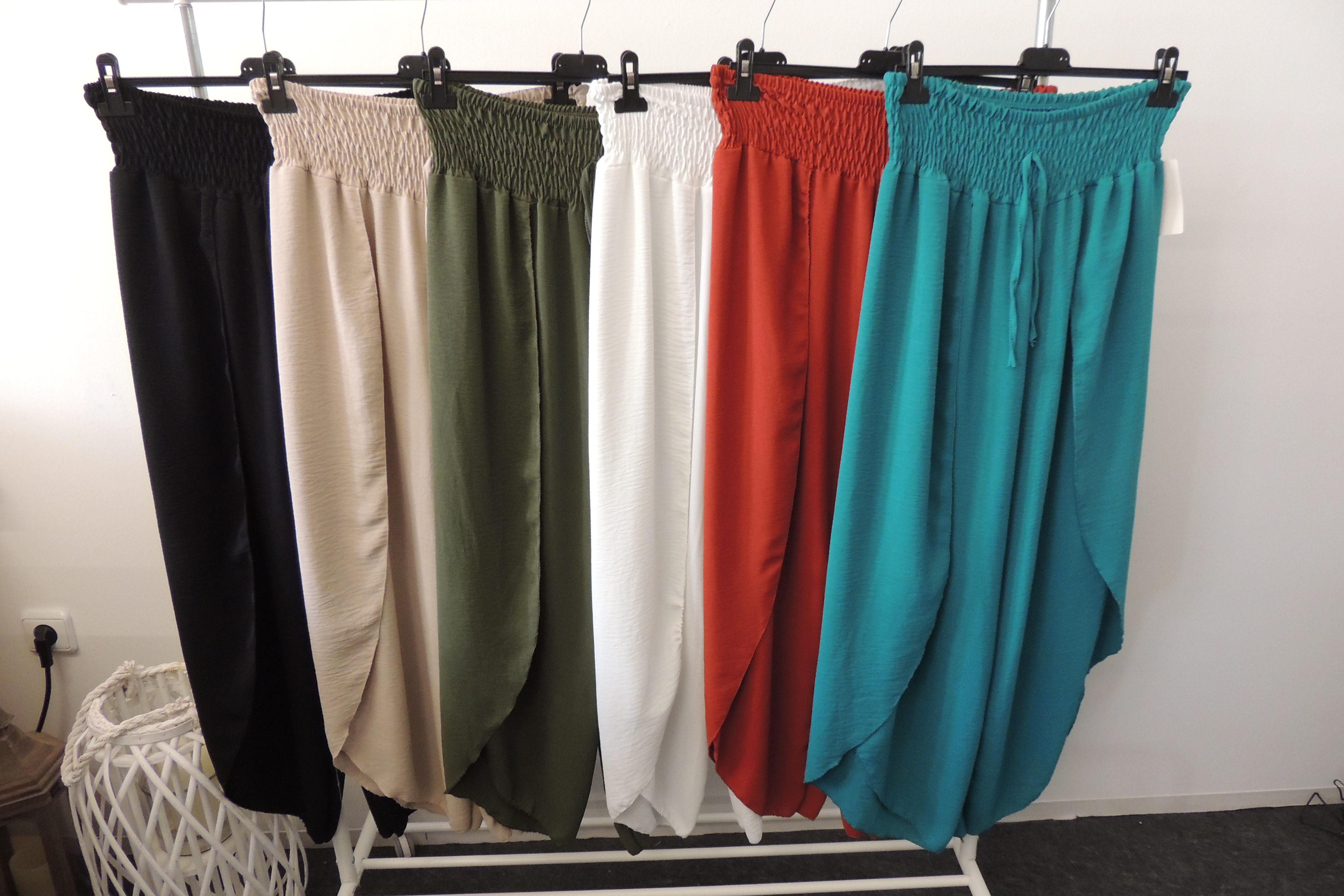 Hose Jogpant Schlupfhose überlappend Made in Italy Gr. 42,44,46